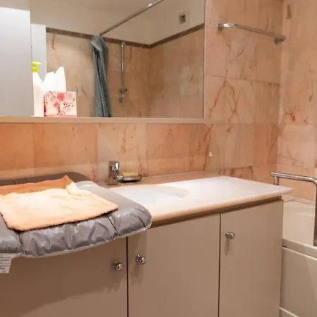 Superb Bright And Spacious Apt Near Trocadero