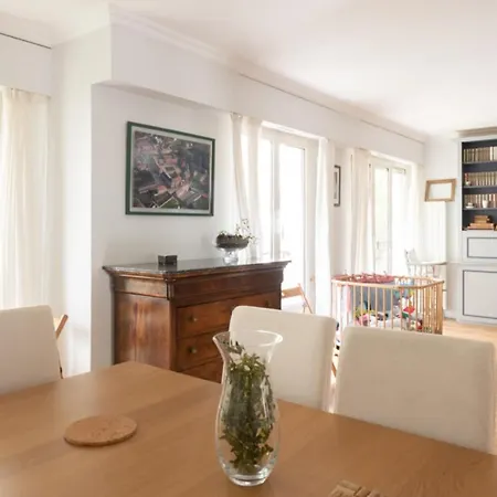 Apartament Superb Bright And Spacious Apt Near Trocadero Paryż